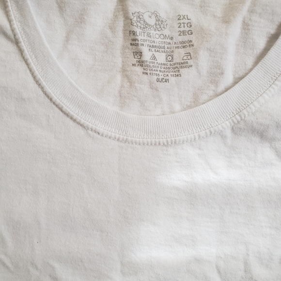 Mens Plain White Tee - Picture 2 of 2
